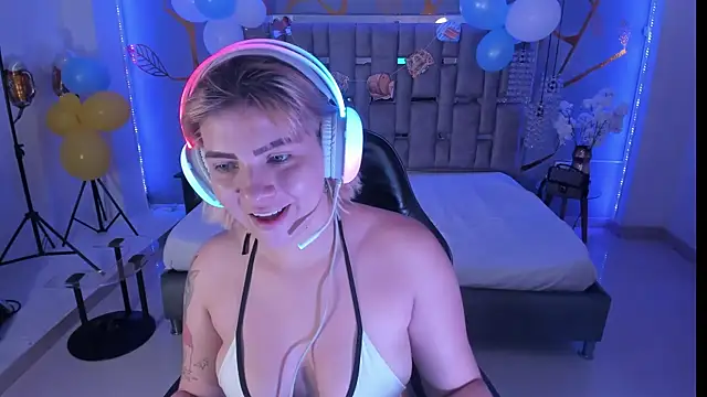 Snapshot of AlessiaDouce chatting on 30, 9, 2025 AlessiaDouce online show from 30, 9, 2025