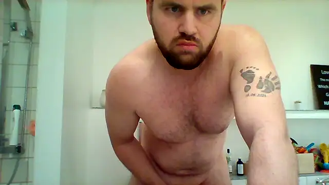 Snapshot of danishcock2 chatting on 19, 3, 2025 danishcock2 online show from 19, 3, 2025