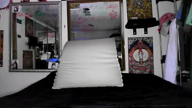 Azazelihornyasf online show from 17, 4, 2026