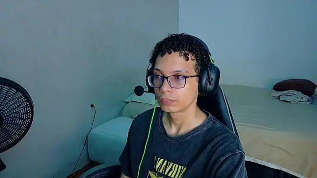 Snapshot of georgy_nroses chatting on 28, 11, 2025 georgy nroses online show from 28, 11, 2025