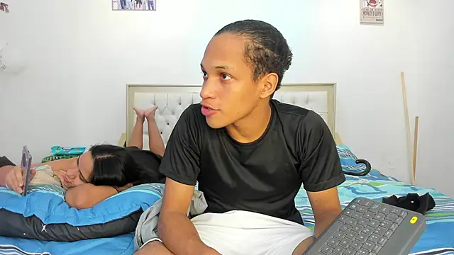 fenixonfire  online show from 15, 1, 2025