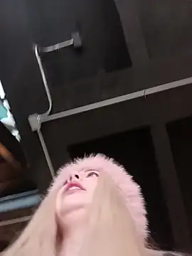 madelaine- online show from 12, 3, 2026