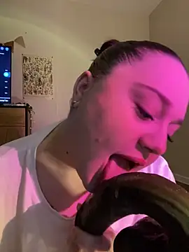 DaisyBooom online show from 16, 2, 2025