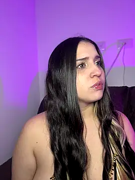 Snapshot of valentina_jonnes1 chatting on 10, 10, 2025 valentina jonnes1 online show from 10, 10, 2025