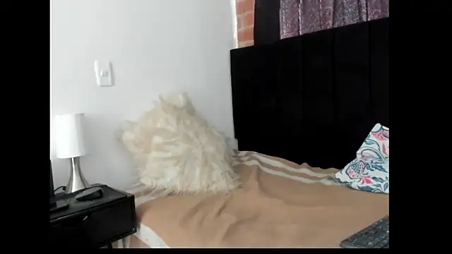 Evaaross 2345 online show from 9, 1, 2025