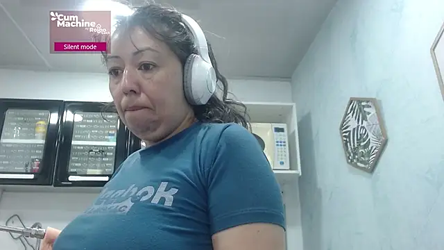 Snapshot of Drool_Sucker chatting on 21, 4, 2026 Drool Sucker online show from 21, 4, 2026