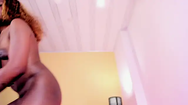 HellenHylls online show from 11, 12, 2024