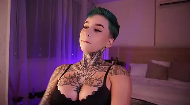 AliceShazaham  online show from 3, 12, 2024