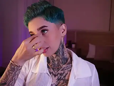 AliceShazaham  online show from 5, 1, 2025