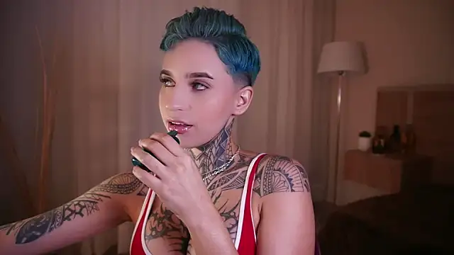 AliceShazaham  online show from 12, 1, 2025