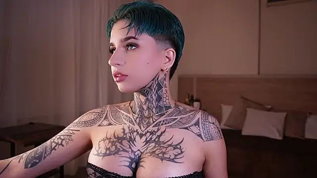 AliceShazaham  online show from 2, 2, 2025