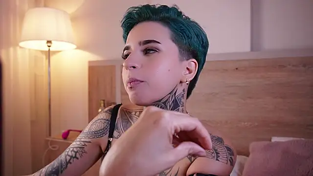 AliceShazaham  online show from 7, 2, 2025