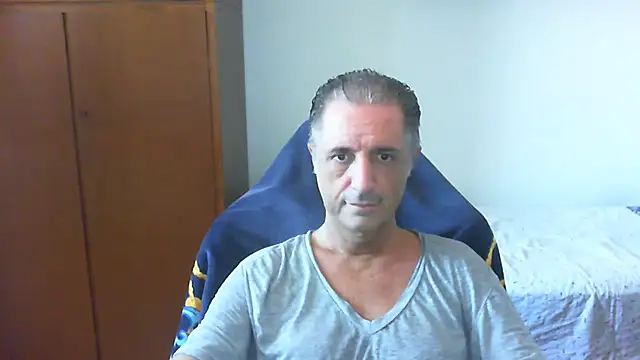 Snapshot of lliuk70mi chatting on 4, 7, 2026 lliuk70mi online show from 4, 7, 2026