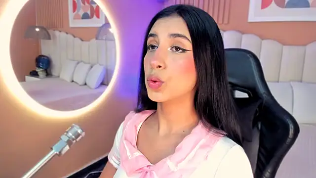 zia cooper online show from 16, 10, 2025