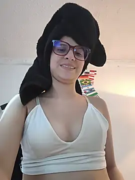 Snapshot of RedMeloddy chatting on 3, 7, 2026 RedMeloddy online show from 3, 7, 2026