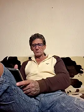 Zgodanilep online show from 5, 10, 2025