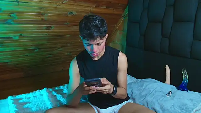 Justyn Ross online show from 16, 11, 2025