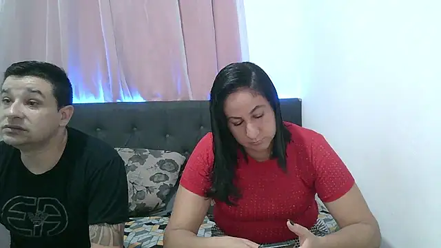 Snapshot of bonnie-e-clyde chatting on 3, 1, 2025 bonnie-e-clyde online show from 3, 1, 2025