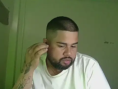 GABRIELGARCIA1313 online show from 4, 8, 2026