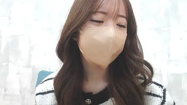 LOVE MOMO LOVE online show from 16, 12, 2024