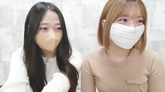 LOVE MOMO LOVE online show from 10, 4, 2026