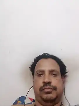 Snapshot of Raj1043 chatting on 5, 1, 2025 Raj1043 online show from 5, 1, 2025