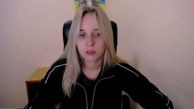 Snapshot of _Nicole_new chatting on 25, 9, 2025 Nicole new online show from 25, 9, 2025