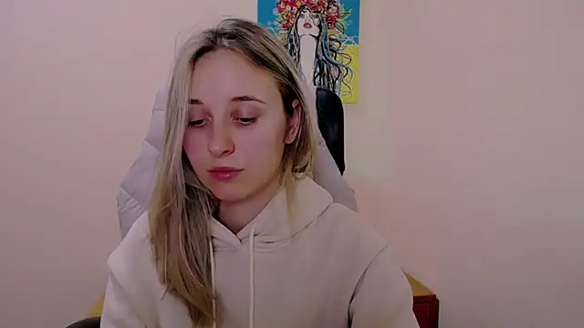 Snapshot of _Nicole_new chatting on 19, 10, 2025 Nicole new online show from 19, 10, 2025