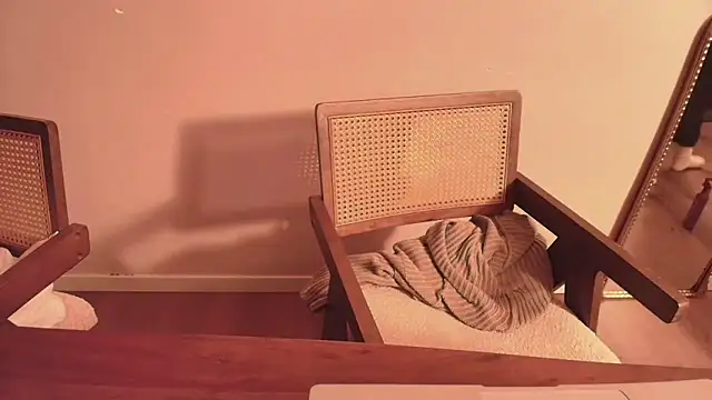 Nina24 online show from 1, 12, 2025