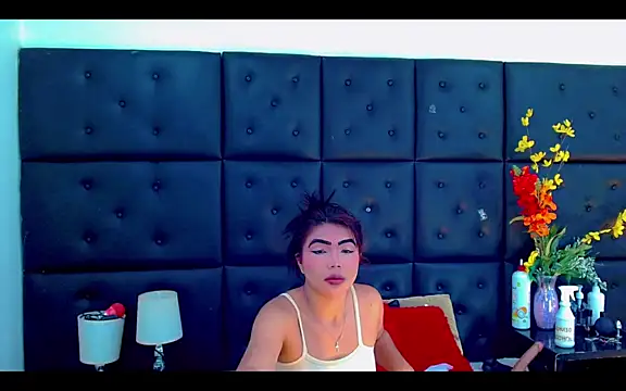 Isalombardi online show from 27, 2, 2026