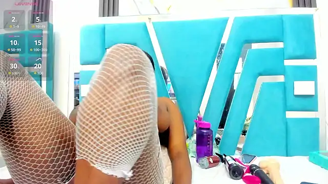 mia alvares online show from 1, 2, 2025