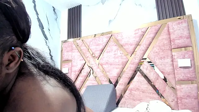 Snapshot of mia_alvares chatting on 12, 11, 2025 mia alvares online show from 12, 11, 2025