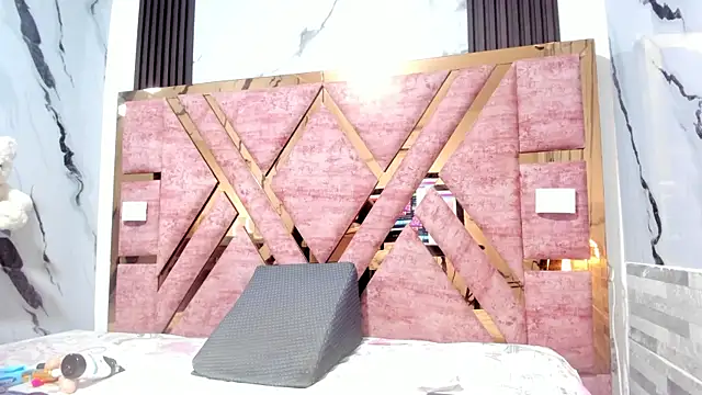 Snapshot of mia_alvares chatting on 28, 11, 2025 mia alvares online show from 28, 11, 2025