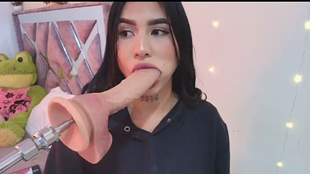 Snapshot of sweety_mariann1 chatting on 14, 5, 2026 sweety mariann1 online show from 14, 5, 2026