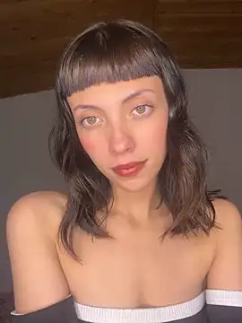 MiaGoth  online show from 2, 3, 2025