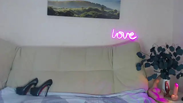Snapshot of MariaModel chatting on 2, 10, 2025 MariaModel online show from 2, 10, 2025