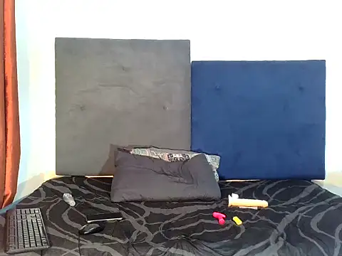 ReginaStar16 online show from 9, 3, 2025