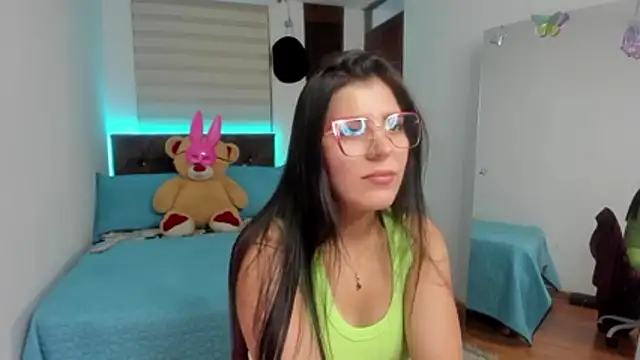 Snapshot of Luxxur69 chatting on 2, 12, 2025 Luxxur69 online show from 2, 12, 2025