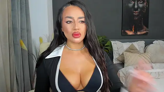 Snapshot of Sonia__Rey chatting on 23, 10, 2025 Sonia Rey online show from 23, 10, 2025