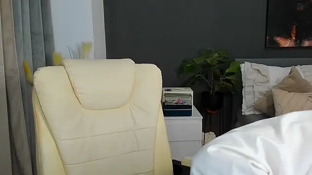 Sonia  Rey online show from 28, 10, 2025