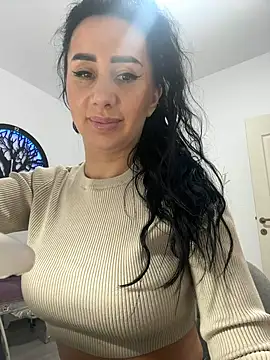 AnaRhodes online show from 18, 3, 2025