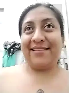 EmpaticBolillo online show from 8, 4, 2026