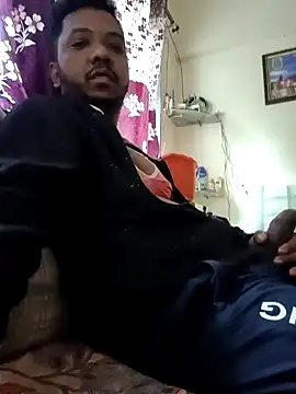 Snapshot of Mmm992170 chatting on 5, 12, 2025 Mmm992170 online show from 5, 12, 2025