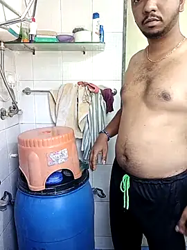 Mmm992170 online show from 15, 4, 2026