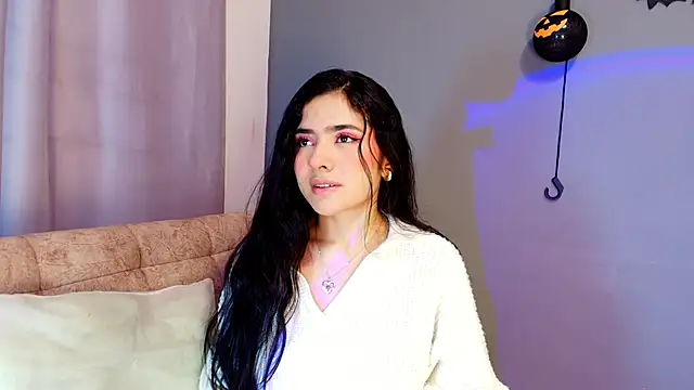 Snapshot of adara_johnson__ chatting on 8, 10, 2025 adara johnson online show from 8, 10, 2025