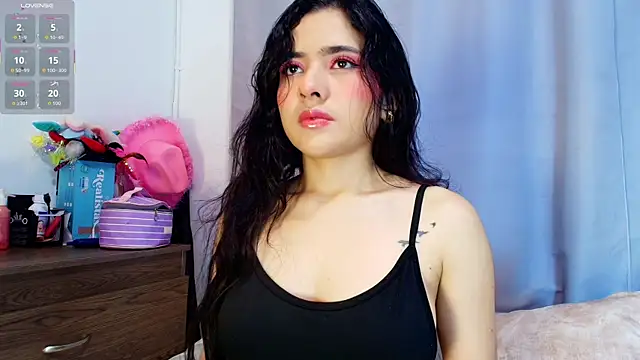 Snapshot of adara_johnson__ chatting on 6, 11, 2025 adara johnson online show from 6, 11, 2025