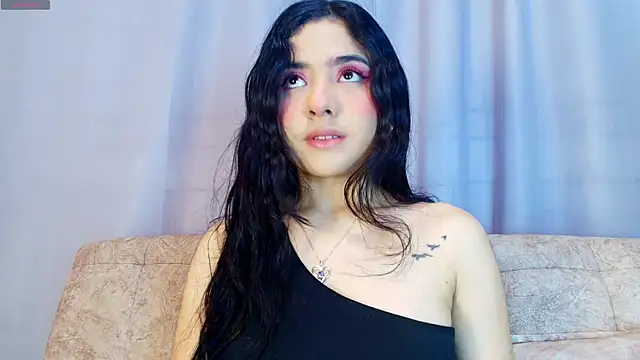 Snapshot of adara_johnson__ chatting on 8, 11, 2025 adara johnson online show from 8, 11, 2025