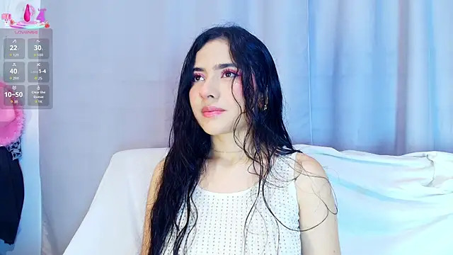 Snapshot of adara_johnson__ chatting on 20, 11, 2025 adara johnson online show from 20, 11, 2025