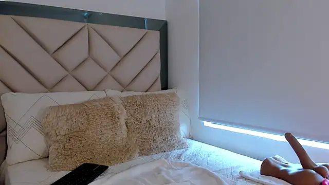 Snapshot of alexa_tobar chatting on 1, 11, 2025 alexa tobar online show from 1, 11, 2025