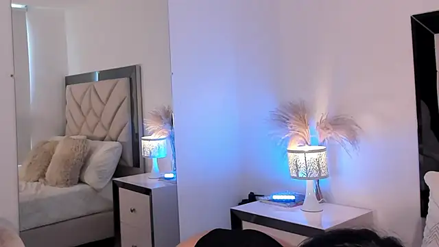 Snapshot of alexa_tobar chatting on 4, 12, 2025 alexa tobar online show from 4, 12, 2025